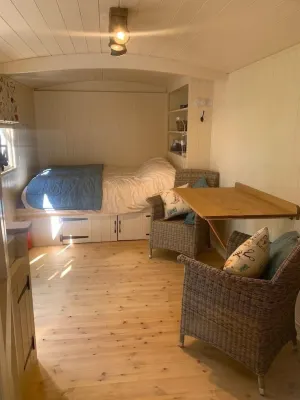 A Beautiful Shepherd's hut in a Stunning Location Near Castleton, Peak District Hotels near Edale Cross