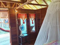Happy Homestay Arborek Hotele w: Meos Mansar