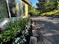 Nature Mountain Retreat with Outdoor Hot Tub and Sauna Spa Experience