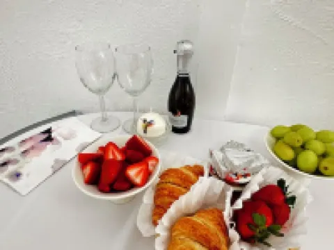 ❌not a tent❌ Unique DOME 💜Blue Moon 💜 Hotéis em Largo