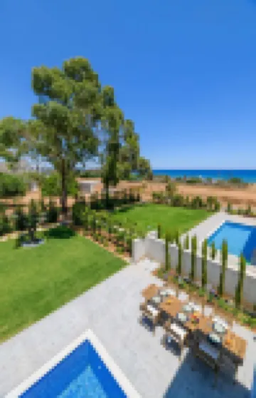 By the Beach Sea Pearl