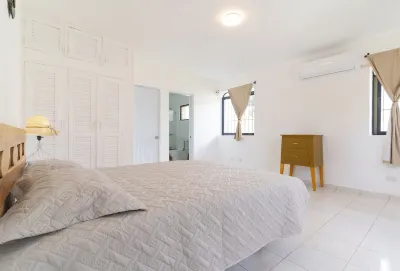 Charming 2- 2 apartment with AC, Wi-Fi ,TV, pool, in gorgeous Puerto Plata.