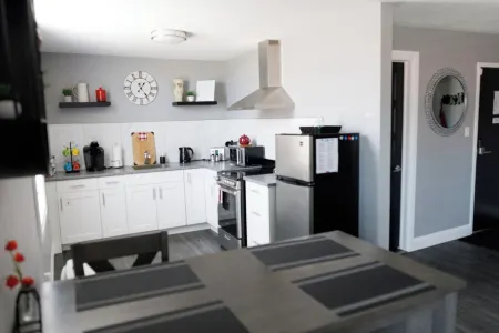 Berklee Suites of Stratford- Private 2 Bedroom Suite