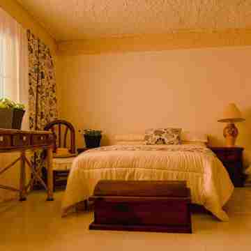 Romantic Zone - Spacious 2 Bed Apt - Mins To Beach Rooms