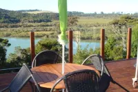 Waterviews and relaxation Hotel a Haruru
