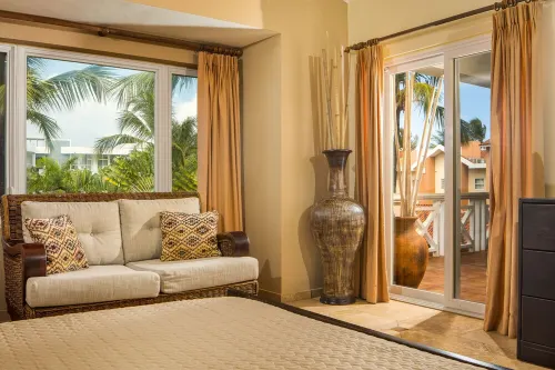 OCEANDREAM Unit B 3bd/3bth by Sealane