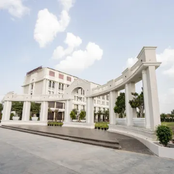 Pride Hotel & Convention Centre Indore