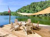 Get off-grid at lakefront Cabin at Sawmill Branch