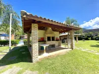 Muito Lazer, Segurança e Praias a Poucos Passos Hotels in Pereque-Mirim