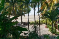 Beachside Casita, new and secure in lovely, quiet north side neighborhood.
