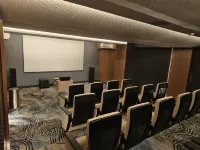Eksklusif Studio Bella Tower Pakuwon City by ERELYN