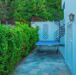 4 bed villa private pool sleeps 10. Great sea mountain views, walk to taverna.