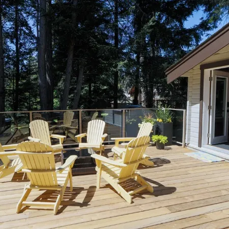 OCEAN FRONT/BEACH access, RENOVATED House Private Lot, PET Friendly, Short Term