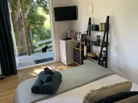 Private Cabin minutes drive from the city centre and local tourist attractions