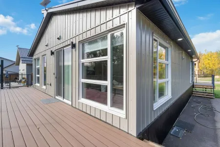 Beautiful home in peaceful and tranquil location