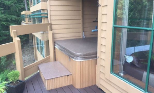 Whistler Village Premier Condo - R 339 206 R5 D 