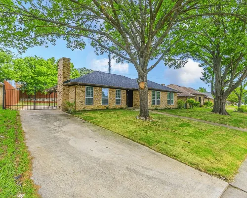 Edgewater Retreat Rowlett/Rockwall. 4-Bedrm 2Bathrm 2 Garage Hotels in Rowlett