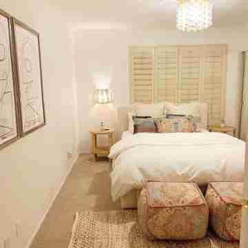 Resort style house in a resort community! Luxury in the desert! Rooms