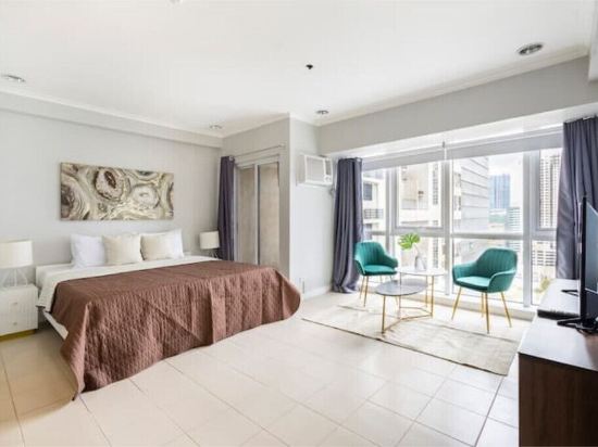 New! Central and Spacious Three Bedroom in BGC!