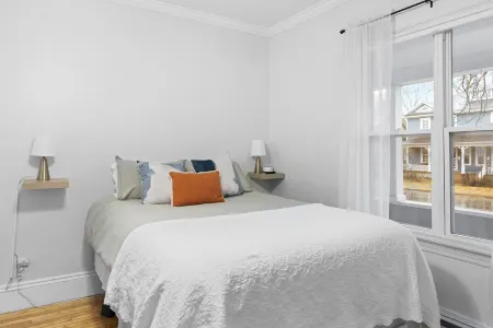 Studio 1 ~ Lovely Apartment, Downtown!