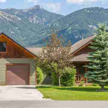 August Specials Available! Plan Your Big Sky and Yellowstone Adventure! Hotel Exterior