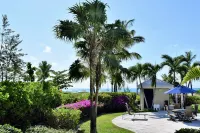Directly on Beach, Beachy Chic 2 BR  - Heart of Grace Bay - Grandview Resort