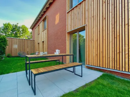 Apartment WattButt EG with garden