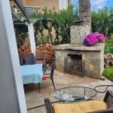 ORIGINAL 1927 COZY LAKEFRONT BUNGALOW WITH WRAP AROUND PORCH