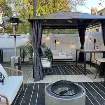 Cozy JC Oasis | Mins to NYC | Private Backyard | Fireplace | Grill | Firepit Hotel Exterior