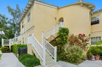 Paradise Island 9A-Sunrise Beach Club-Beachfront-Safe Haven Villa Del Mar Hotels in 