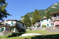 Directly on the lake with terrace and two bedrooms