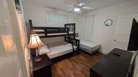 Cozy cottage near Sandbanks Beach (Picton) - 3-نجوم