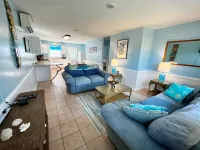 Aly's Hideaway 2-Bdrm with Dock Slip - Green Turtle Cay