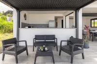 Romantic Villa Laupie 5 minutes from Case Pilote, a haven of peace Hotels in 