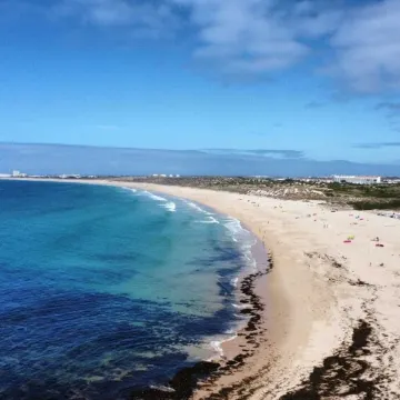 Townhouse with private garden and barbeque – excellent to welcome up to 4 adults