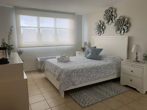 Oasis Luxury Penthouse with Ocean & Marina Views