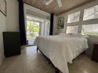 "Experience Paradise at Lo Key Villa: Your Dream Getaway at Cocoa Bay Awaits Hotels near Green Turtle Cay