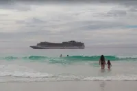 Near Praia do Forte wi-fi and garage! Quiet neighborhood! Less than 100 m from the beach! 카보프리우 호텔