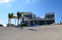 Christmas Special 25% Discount! Breathtaking Caribbean Views! 카사 세노테 주변 호텔