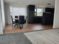 Richmond - Close to Washbourn Gardens - Brand New Fully Equipped Home