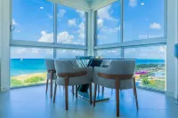 Azure Beach Residences 3 Bed/3 Bath Suite 180 Degree Views of  Eagle/Palm Beach.