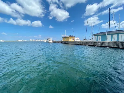 Vacation home houseboat Captains Boat directly on the Baltic Sea Hotels in Kappeln