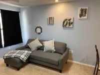 Lovely 2 bedroom w/ 2 bathroom cozy & clean rental