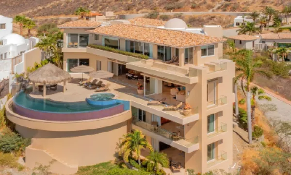 Villa Del Mar-5 Star Luxury Villa with Epic Views 酒店