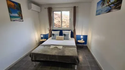 Lanati bungalow with private pool & sea view Các khách sạn ở 