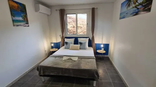 Lanati bungalow with private pool & sea view