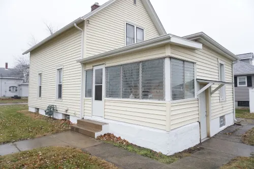 Great 2 Bedroom Near Starved Rock & Downtown Ottawa Dining Hotels in Ottawa