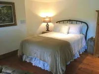 Magnifique updated lakefront chalet (CITQ #300310)