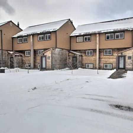 Slopeside Burke Mountain Condo w/ Fireplace!