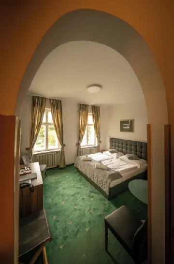 貝爾維特美泉宮酒店